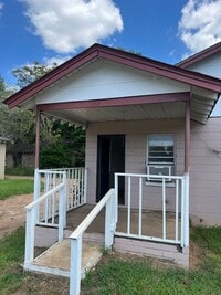 Building Photo - 1104 S McKinley St