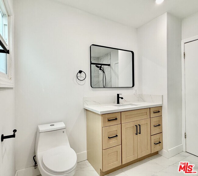 Building Photo - 1221 West Blvd