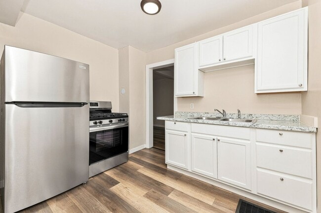 Building Photo - 2902 Whittier Ave