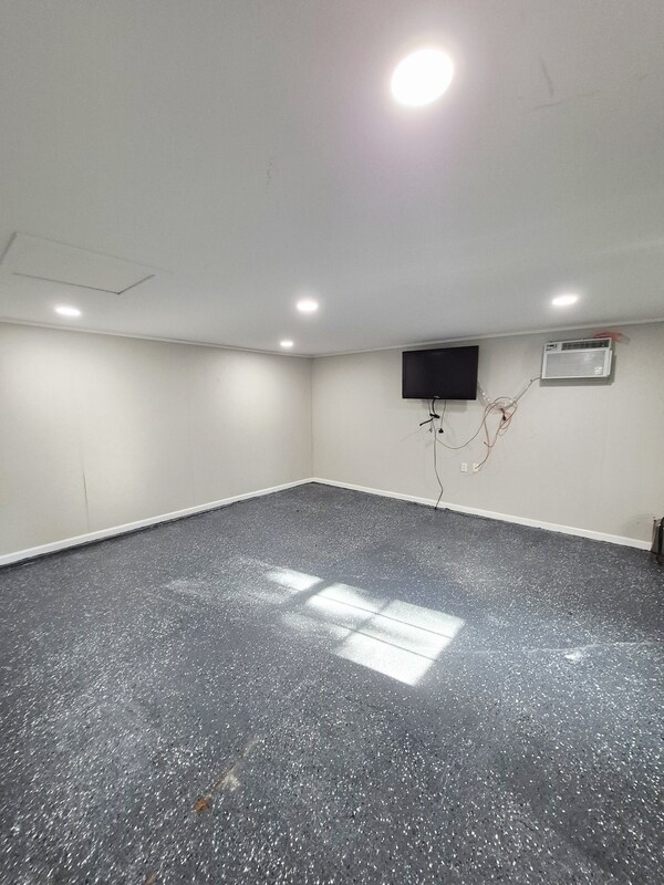 Building Photo - 2723 Fendall Ave