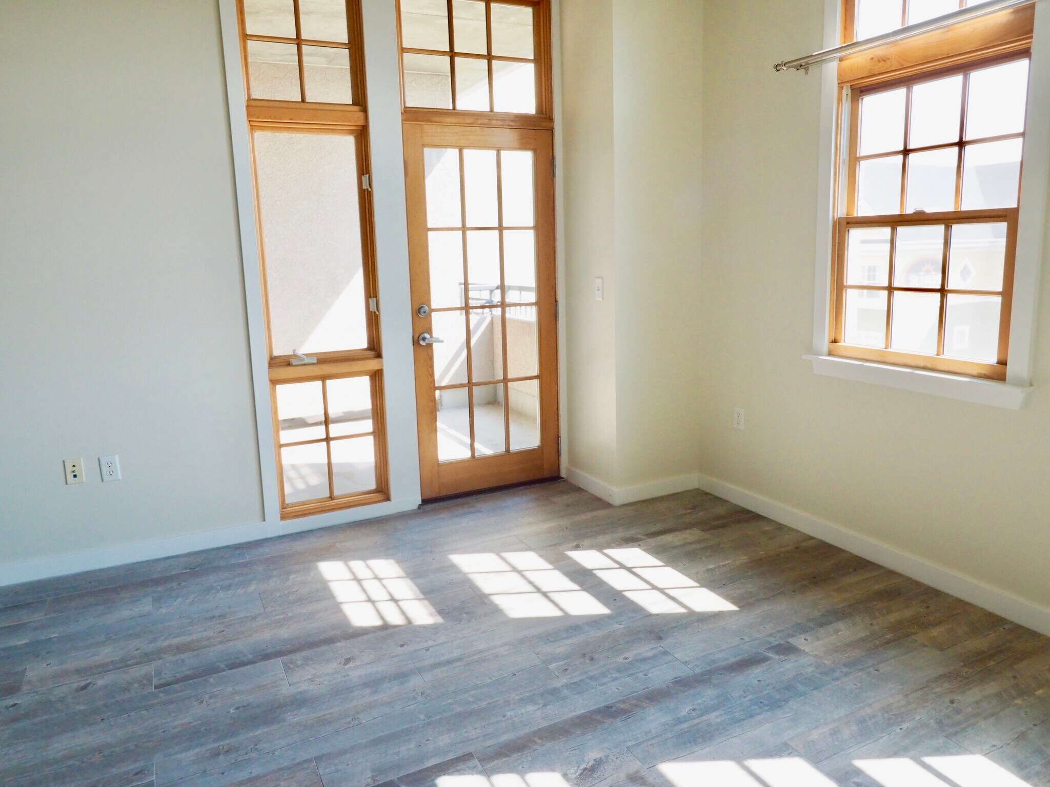 Building Photo - 275 S Harrison St