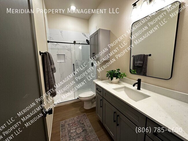 Building Photo - 5912 Erskine St