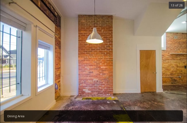 Building Photo - 559 Pryor St SW