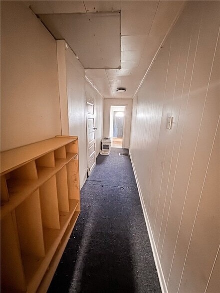 Building Photo - 310 27th St