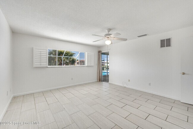 Building Photo - 443 Port Royal Blvd