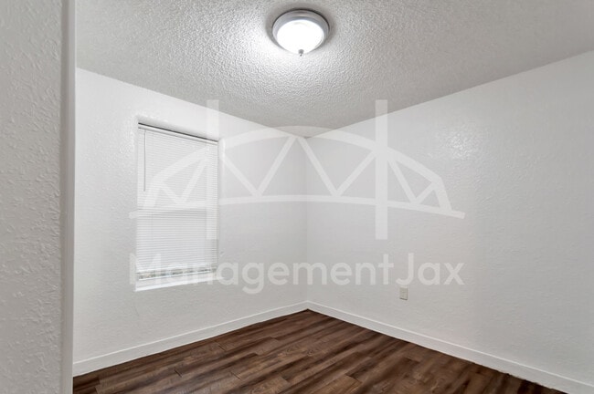 Building Photo - 1629 W 31st St