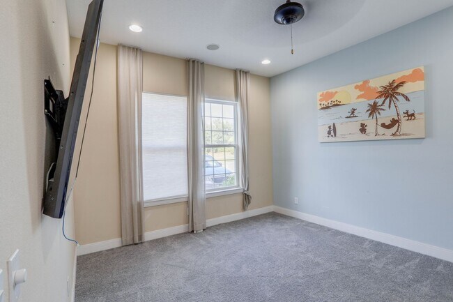 Building Photo - 510 Captiva Dr
