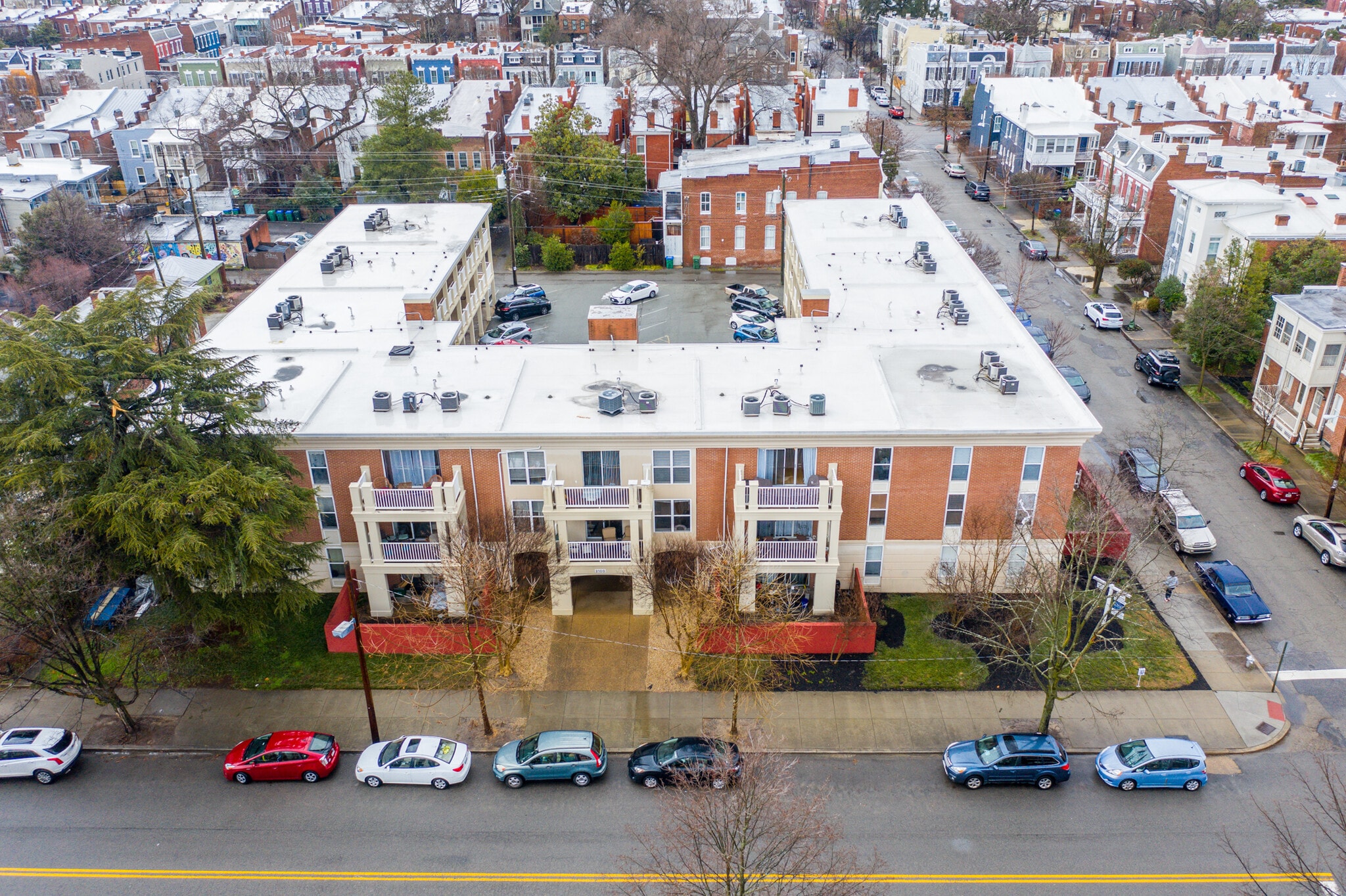 Building Photo - 2100 Grove Ave
