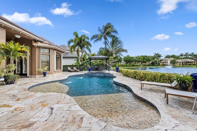 Building Photo - 10771 Versailles Blvd