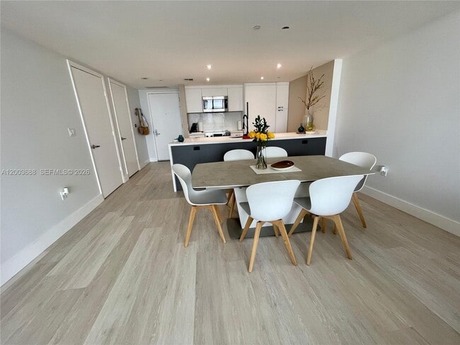 Building Photo - 50 Biscayne Blvd