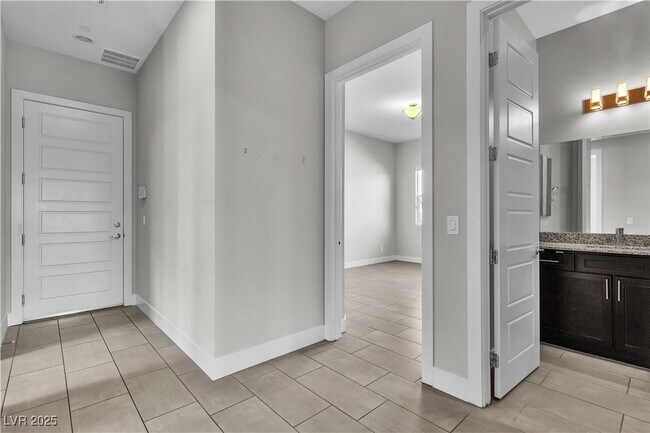 Building Photo - 6130 Pebble Glen Ct