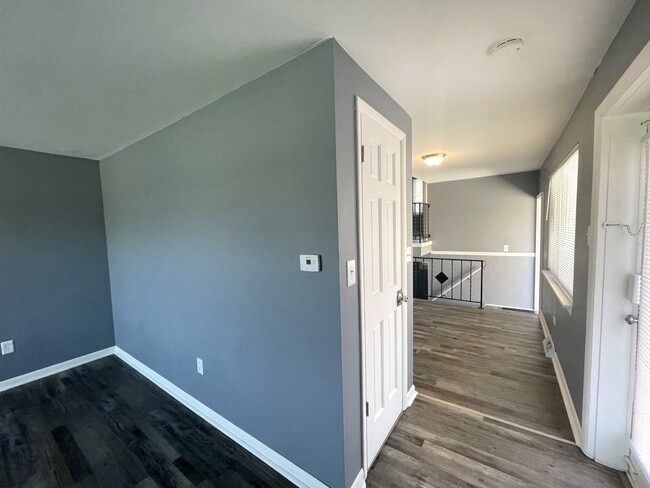 Building Photo - 3137 Maize Rd