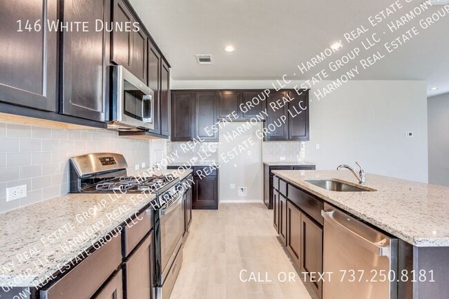 Building Photo - 146 White Dunes Dr