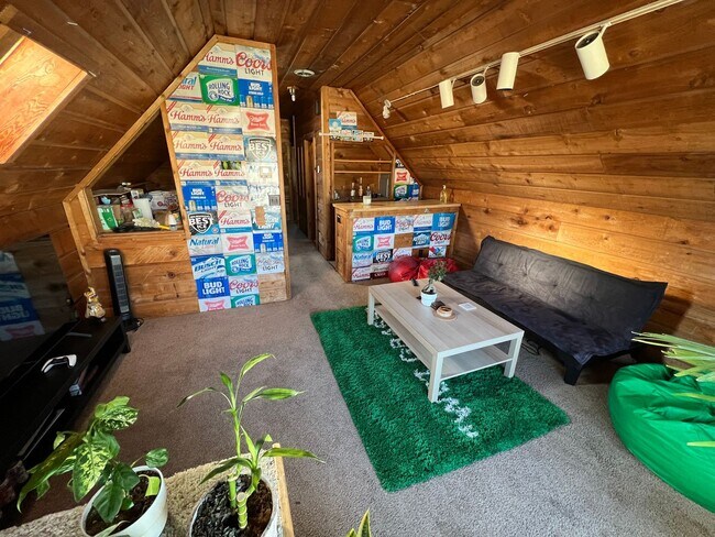 Building Photo - 2944 N Maryland Ave