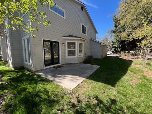 Building Photo - 3 Bed 2.5 Bath in Boise!