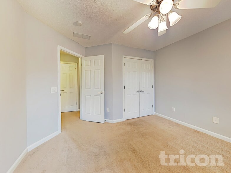 Building Photo - 3236 Glenloch Pl