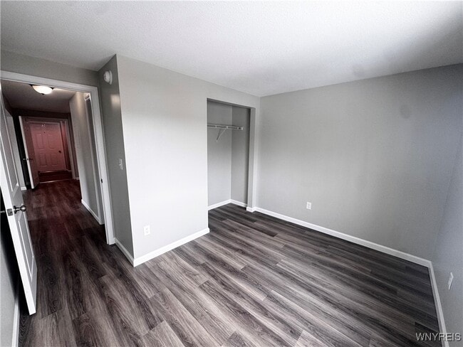 Building Photo - 9049 Zito Dr