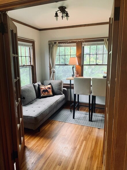 Building Photo - 3124 W 44th St