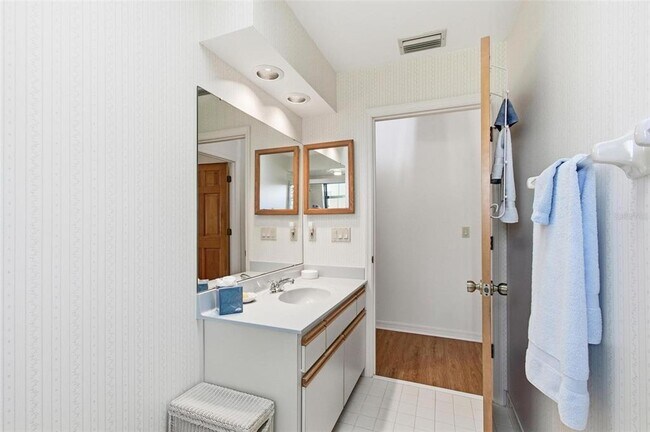 Building Photo - 24 Chippeway Ct