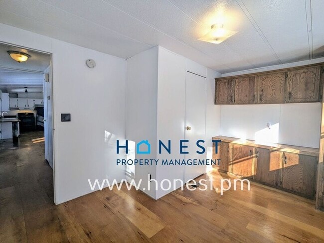 Building Photo - 9 Lexi Ln