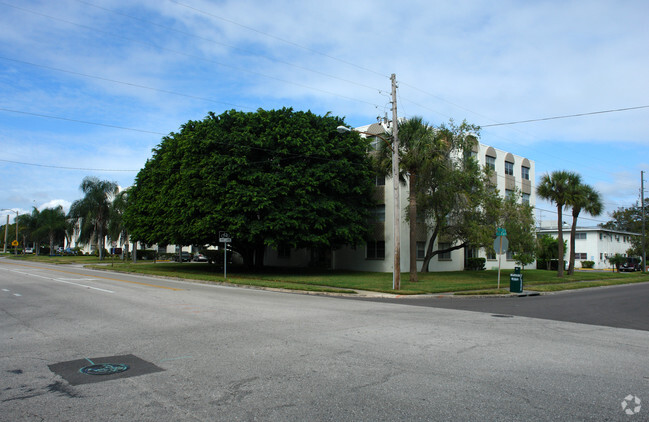 Primary Photo - Key Plaza Apartments
