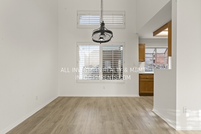Building Photo - 6610 Brighton Pl