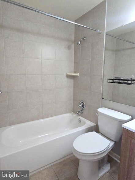 Building Photo - 3306 Wyndham Cir