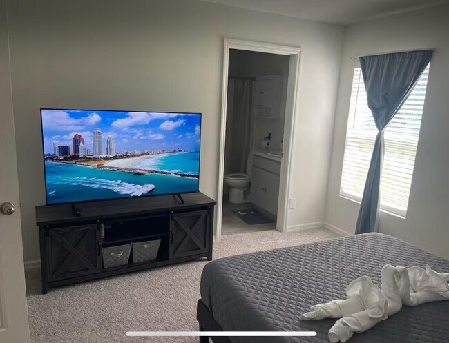 Building Photo - 400 Krassner Dr