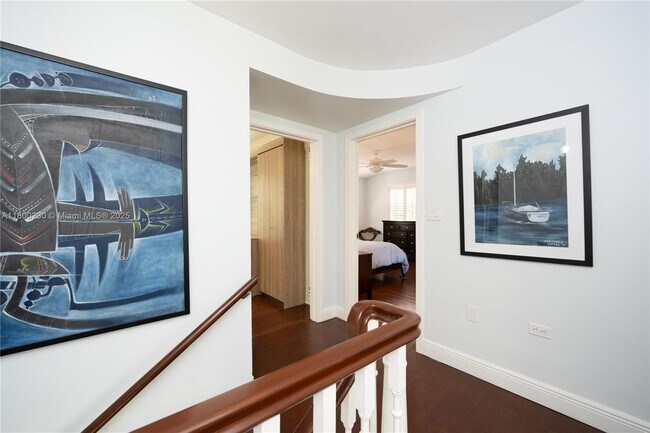 Building Photo - 2855 SW 17th Ave