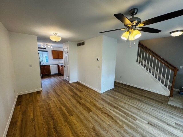 Building Photo - 420 N Parkside Dr