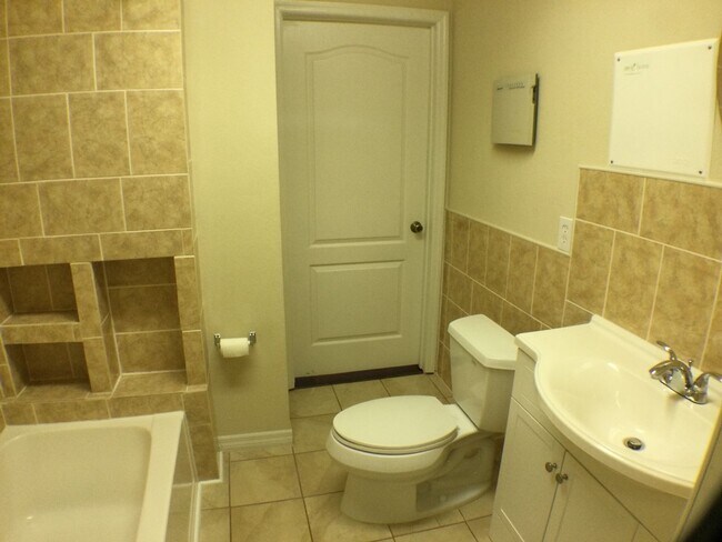 Building Photo - WELL MAINTAINED 4 BDRM 3.5 BATH HOME LOCATED IN EAST PARK/LAKE NONA