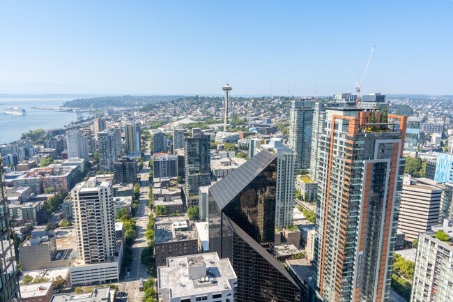 Building Photo - 2Bd/2Ba Seattle Condo
