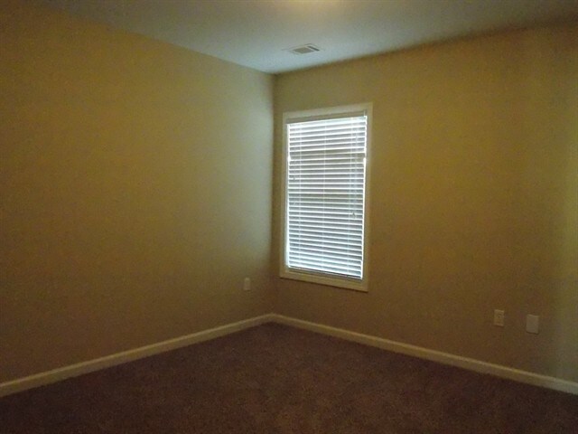 Building Photo - 4 Plum Orchard Ct