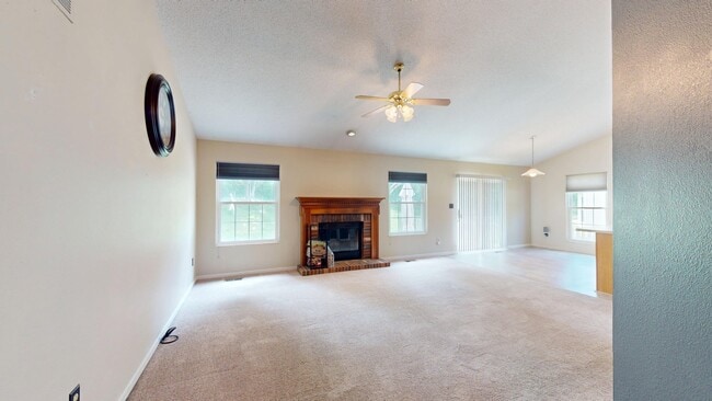 Building Photo - 1125 Butternut Ln