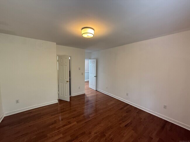 Building Photo - 2A Jeanette St