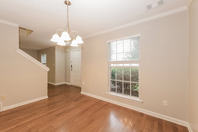 Building Photo - 11667 Millwind Dr