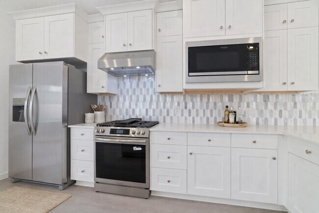 Building Photo - 3056 Harrier Dr