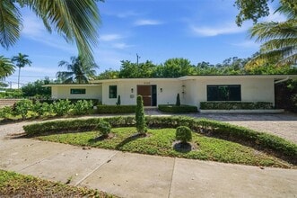 Building Photo - 2180 NE 191st Dr