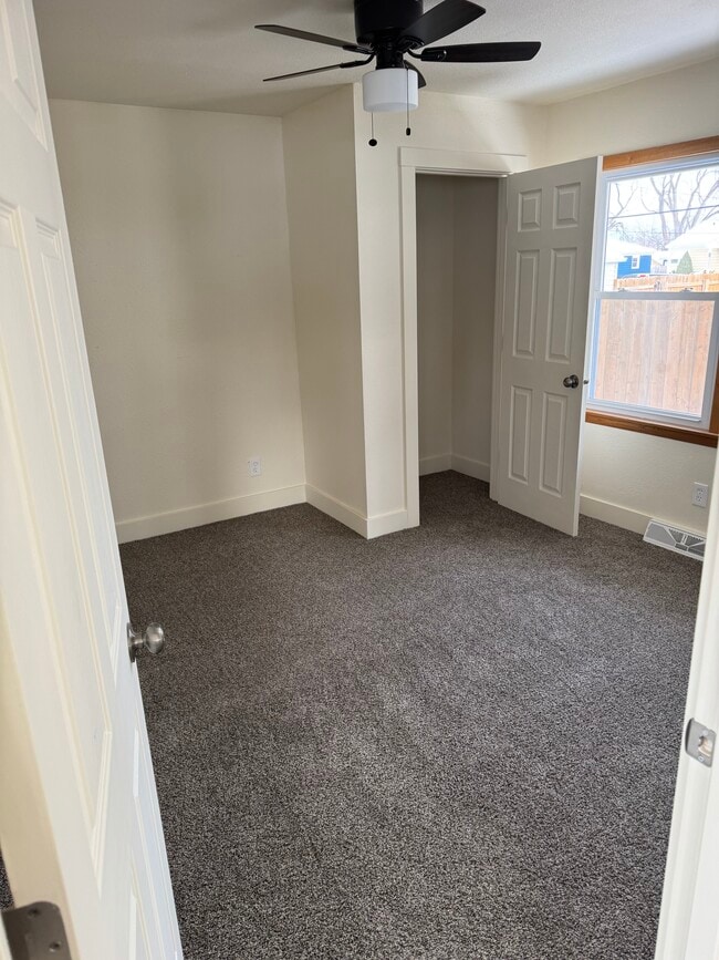 Building Photo - 4106 Victory Ave