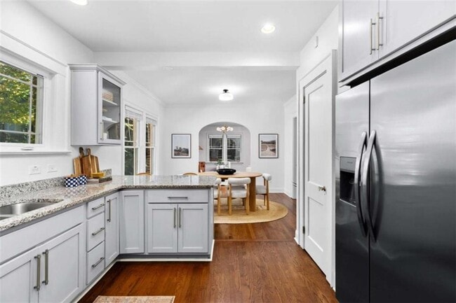 Building Photo - 987 Alloway Pl SE