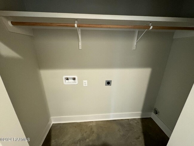 Building Photo - 106 Satsuma Dr