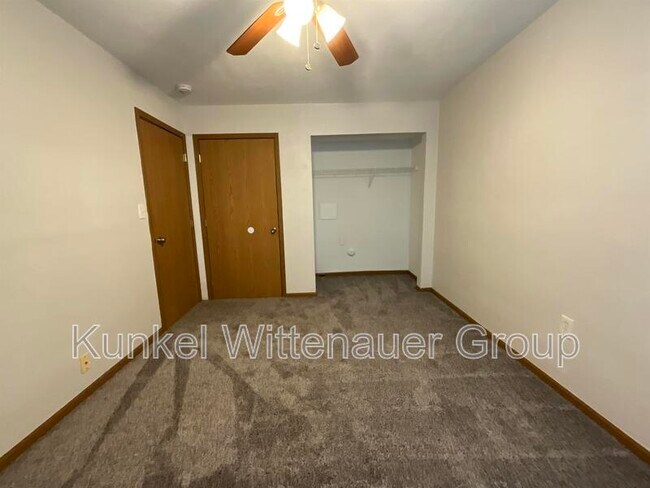 Building Photo - 1810 Jamestown Rd