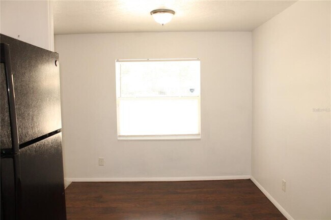 Building Photo - 3316 26th St W