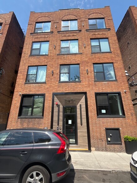 Primary Photo - 23 Reed St