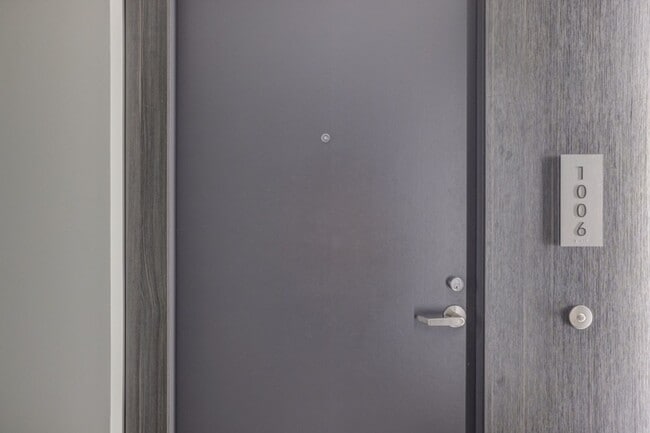 Building Photo - Charming 1BR / 1BA Condo in Nob Hill