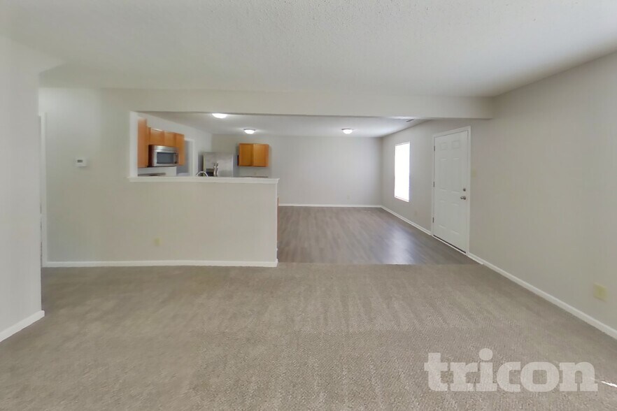 Building Photo - 10904 Wymm Ln