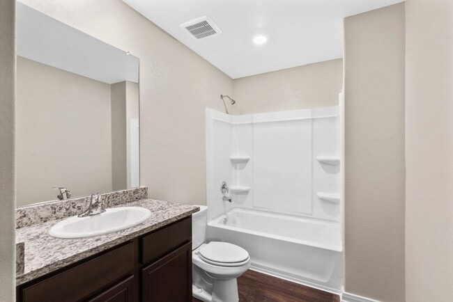 Building Photo - 719 Wonderland Trail