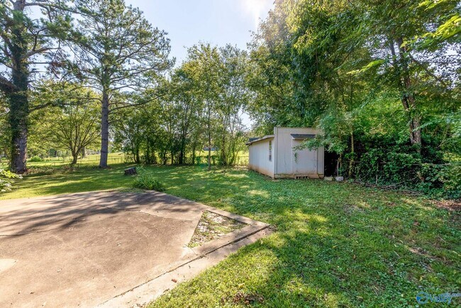 Building Photo - 2402 Mcclain Cir NW