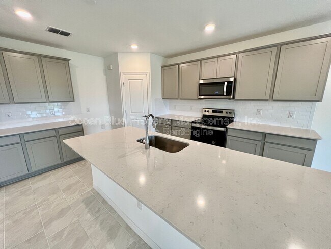 Building Photo - 9510 Summers Cay Cir