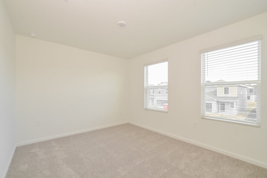 Building Photo - 4405 River Beacon Blvd
